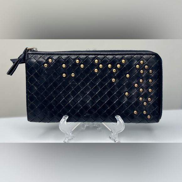 Bottega Veneta Studded Intrecciato Zip wallet with COA - Picture 1 of 16
